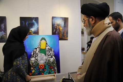 تصاویر/ بازدید حجت الاسلام آل هاشم از نمایشگاه «نقش مانا» در سگواره فاطمی