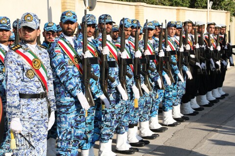 تصاویر/ استقبال بوشهری ها از پیکر مطهر 3 شهید گمنام