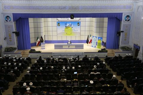 مجموعه جامعةالمصطفی برای تأثیرگذاری علمی باید سخنی برای گفتن داشته باشد image-20221217055045-1.png