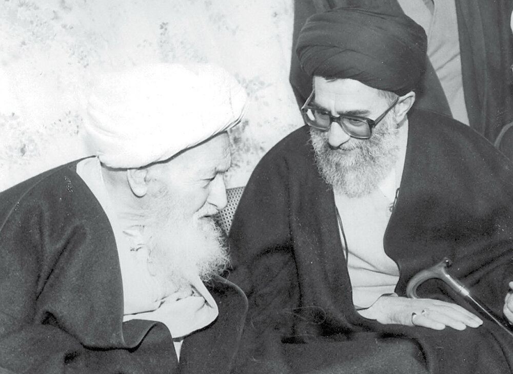 نظرات بزرگان حوزه درباره تضعیف و تقویت نظام اسلامی