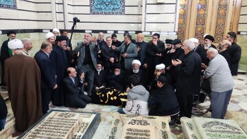 تدفین حضرت‌ آیت‌الله سیدصادق روحانی در مسجد بالاسر حرم مطهر حضرت معصومه(س)+ فیلم و عکس