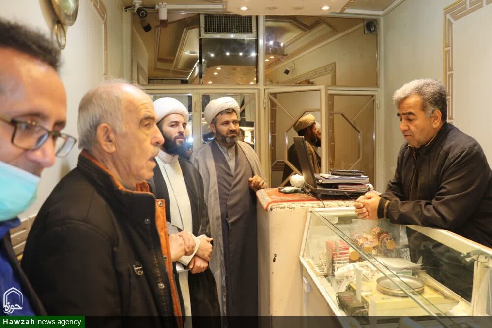 روحانیون همدانی پای درد دلهای بازاریان نشستند + عکس