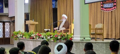 تصاویر/ اردوی طلاب جدید الورود تهرانی در شهر قم