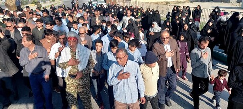 استقبال باشکوه مردم شهر آبدان از شهید گمنام