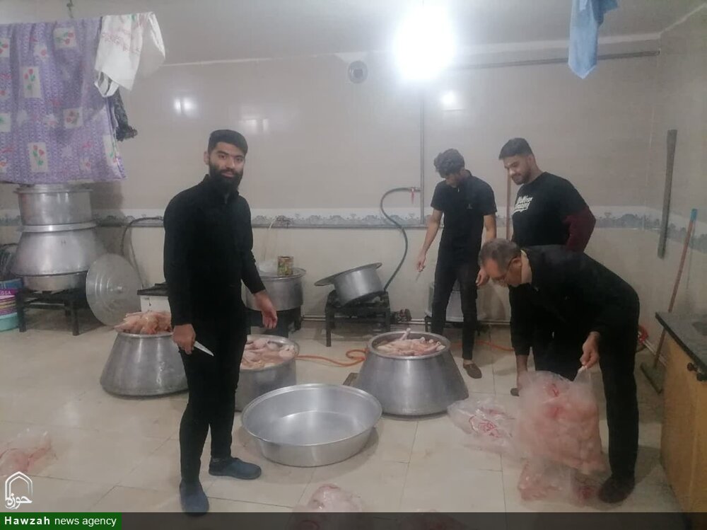 سفره نیازمندان«آخماقیه» در یلدای فاطمی رنگین شد + عکس