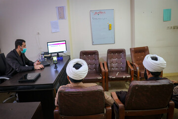 تصاویر/ آغاز به کار مدرسه مجازی حوزه علمیه استان هرمزگان