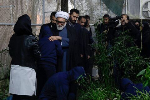 تصاویر/ حضور تولیت آستان قدس رضوی در آسایشگاه شهید بهشتی مشهد