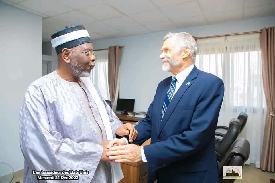 دیدار سفیر آمریکا در ساحل عاج با رئیس مجلس اسلامی این کشور
