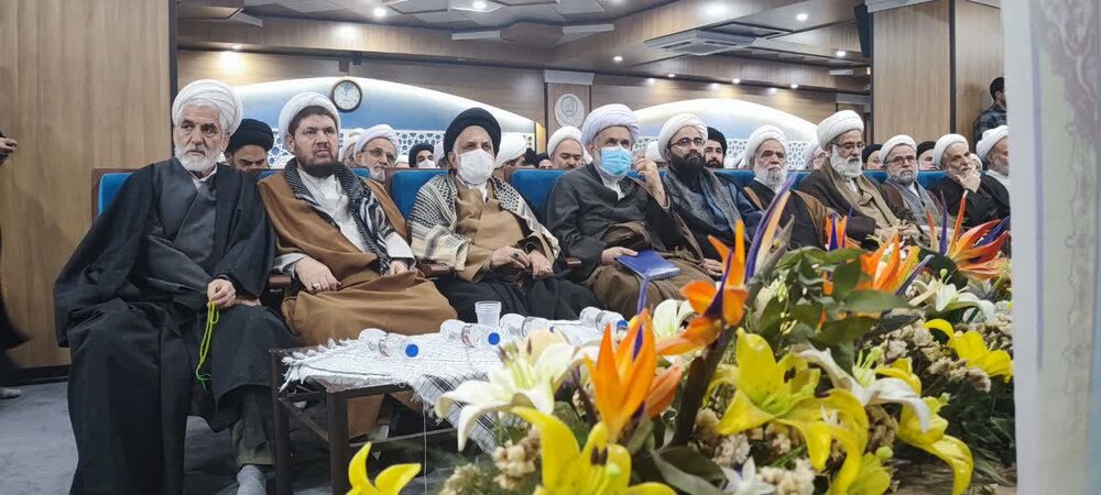 در نشست تبیینی بصیرتی اساتید بسیجی حوزه علمیه قم با مشاور فرمانده سپاه چه گذشت؟