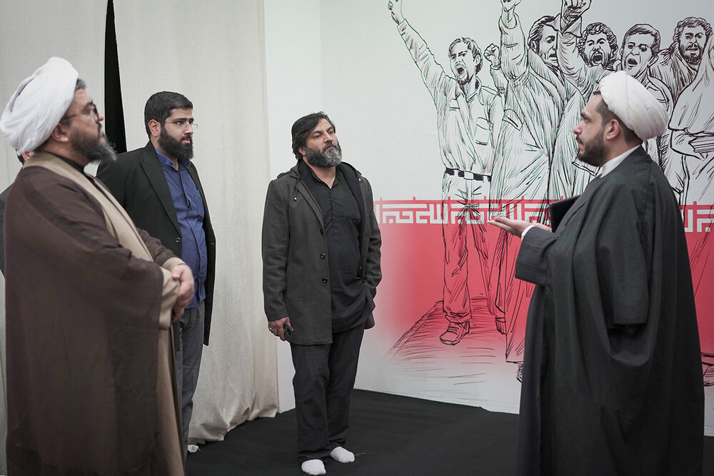 از تقدیر مسئول دفتر رهبر انقلاب گرفته تا اتفاق نظر علمای شاخص کشوری پیرامون نقش مؤثر نمایشگاه مسجد جامعه پرداز در جهاد تبیین