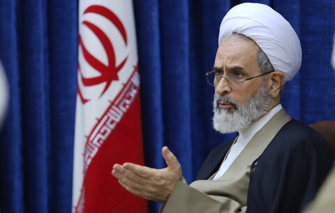 انس با قرآن نقش مهمی در ساختمان شخصیت انسان دارد تصاویر/ دیدار اعضای شورای سیاستگذاری ستاد راهیانور نور حوزه با آیت الله اعرافی