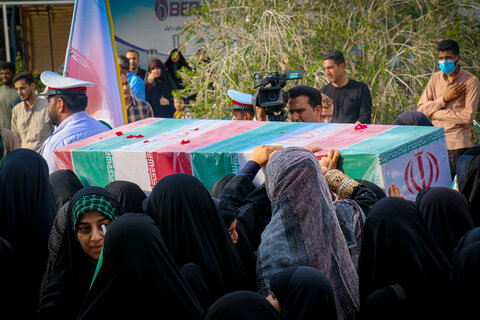 تصاویر/مراسم استقبال از شهید گمنام در بندرعباس
