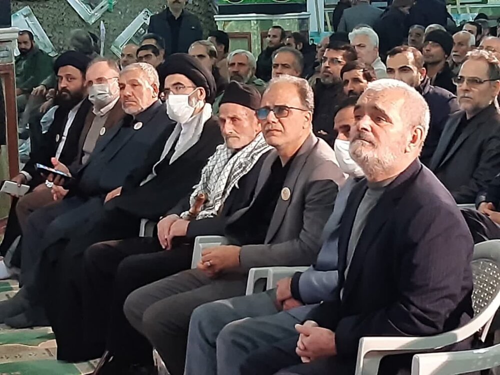 مراسم بزرگداشت ۴ دی روز «حماسه و ایثار» آران وبیدگل برگزار شد+عکس
