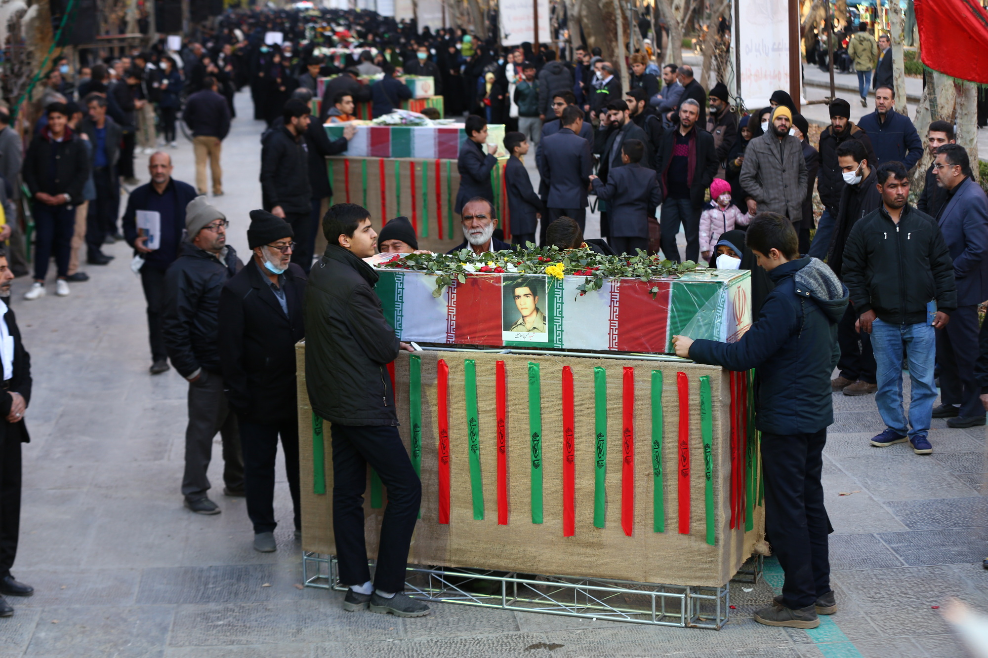 Photo/ Isfahan's Farewell to 14 Unknown Martyrs on Eve of Lady Zahra Martyrdom Anniversary