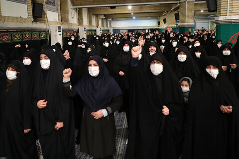 بالصور/ الليلة الثانية من مراسم إحياء العزاء لاستشهاد السيّدة الزهراء (ع) في حسينيّة الإمام الخميني (قده)