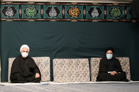 بالصور/ الليلة الثانية من مراسم إحياء العزاء لاستشهاد السيّدة الزهراء (ع) في حسينيّة الإمام الخميني (قده)