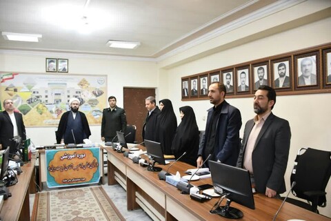 تصاویر/ دوره آموزشی "زندگی فاطمی و آسیب شناسی تربیت دینی در فضای مجازی"  در تبریز