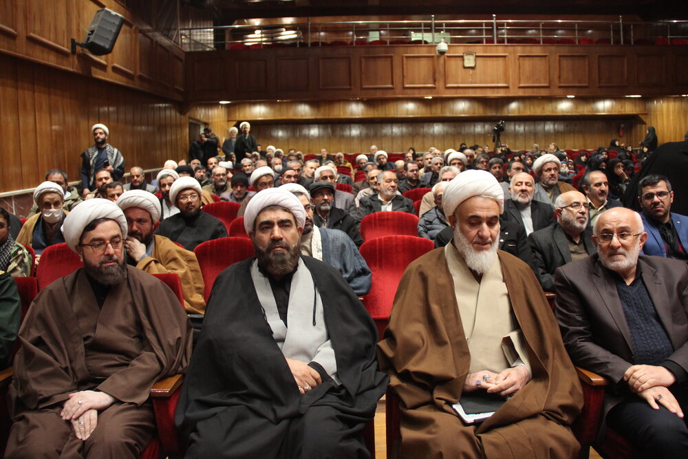 همایش سلاله های فاطمی در قزوین برگزار شد | عابدینی: دشمن در جنگ شناختی، سرزمین عقل ما را اشغال می کند