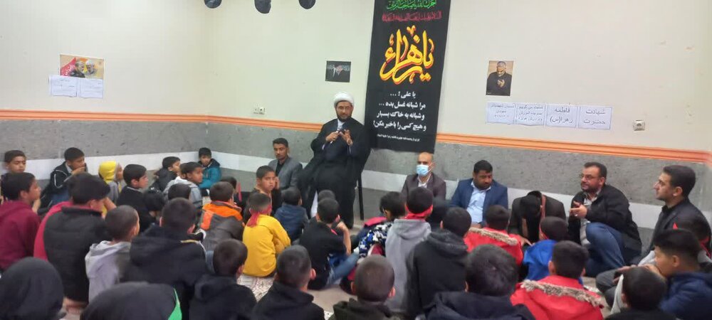 اجرای «منبر سیار فاطمی» در مناطق کم برخوردار هویزه