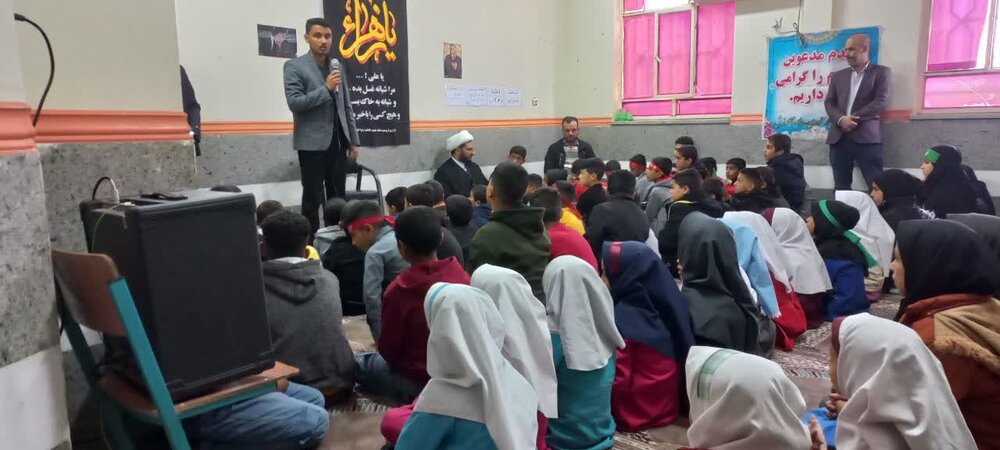 اجرای «منبر سیار فاطمی» در مناطق کم برخوردار هویزه