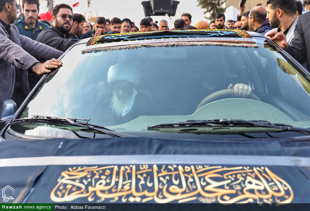 Photo/ Grand Ayatollah Vahid Khorasani's Presence in Lady Zahra's Mourning Procession