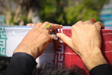 قدردانی استاندار لرستان از حضور باشکوه مردم در تشییع پیکر شهدا