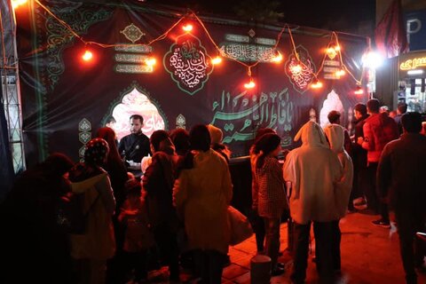 تصاویر| برپایی موکب قرارگاه عمار در شب شهادت حضرت زهرا(س)