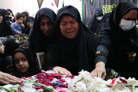 تصاویر| تشییع شهید گمنام در دبستان گلهای مهدوی شیراز