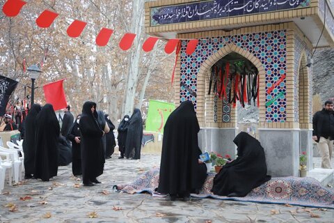 تصاویر مراسم عزاداری فاطمی ، در مجتمع فرهنگی وآموزشی مفتاح مشهد در جوار شهدای گمنام