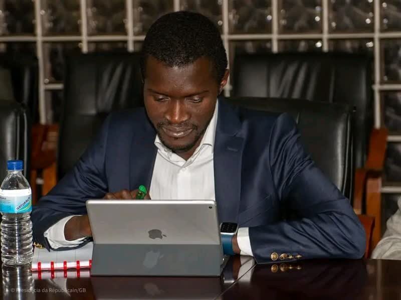 دیدار رئیس جمهور گینه با جمعی از فعالان مدنی و دینی این کشور