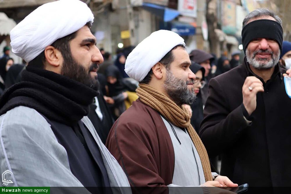 تشییع پیکر دو شهید گمنام در ملایر+ عکس