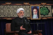 तेहरान के इमाम ख़ुमैनी इमामबाड़े में हज़रत फ़ातेमा स.ल. के शहादत दिवस के सिलसिले की तीसरी मजलिस