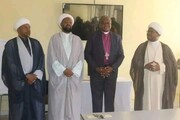 تنزانیہ کے شیعہ علماءکے ایک وفد کی اس ملک کے آرچ بشپ کے ساتھ ملاقات