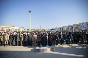 تصاویر/ بدرقه شهید گمنام در محله اکرمیه یزد