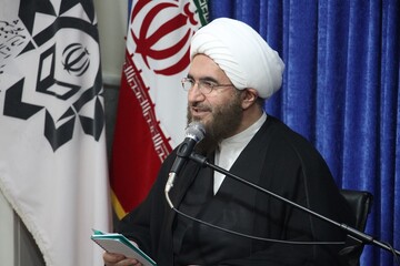 مسجد قلب تپنده جامعه اسلامی است