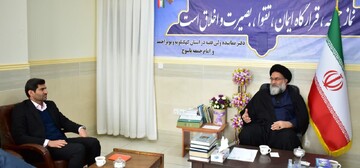 سوادآموزی از مهمترین مؤلفه‌های توسعه یافتگی فرهنگی است