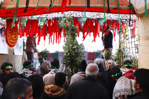 تصاویر/خاکسپاری شهید گمنام در مدرسه علمیه امام جعفر صادق(ع)مهریز