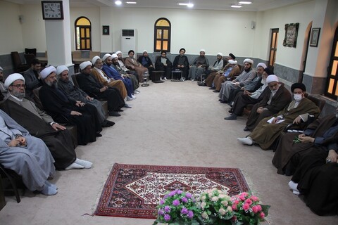 نشست ائمه جمعه بوشهر با رییس شورای سیاست گذاری ائمه جمعه کشور