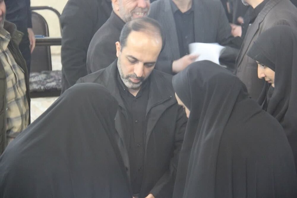 قدردانی از مردم و خدمت به مردم از وظایف اصلی مسئولان است