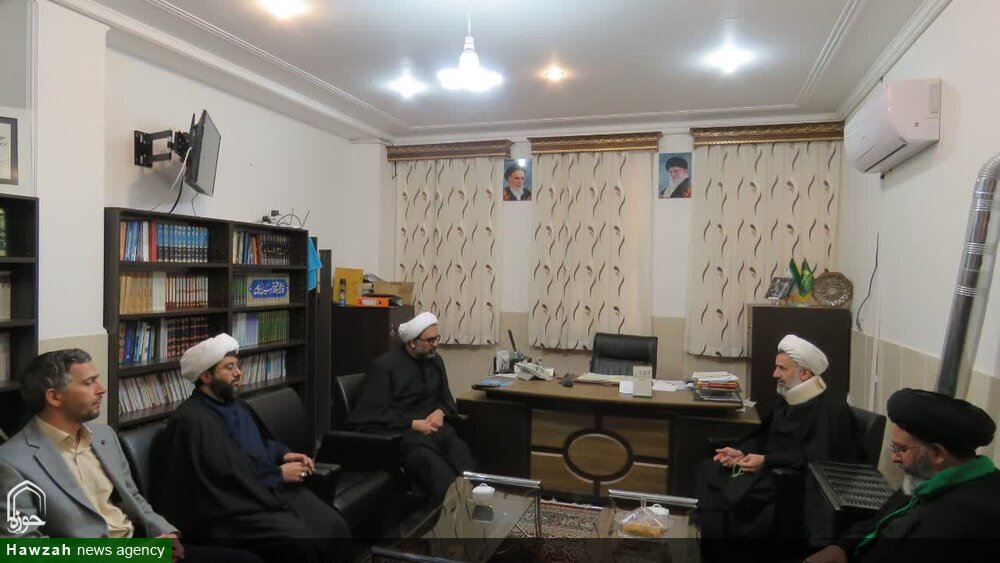 دشمن با تمام توان به دنبال تخریب و تضعیف حوزههای علمیه است