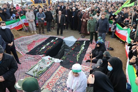 تصاویر/ مراسم تشییع و تدفین شهید گمنام در روستای گون پاپاق شهرستان بیله سوار