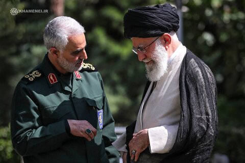 قائد الثورة الاسلامية: لن ننسى أبداً شهادة اللواء سليماني