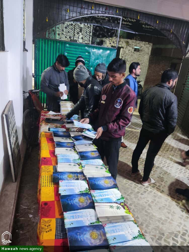 भारत में अय्यामे अज़ा ए फातेमी के मौके पर देश के कोने-कोने में किताबें और बैनर पहुंचाए गए