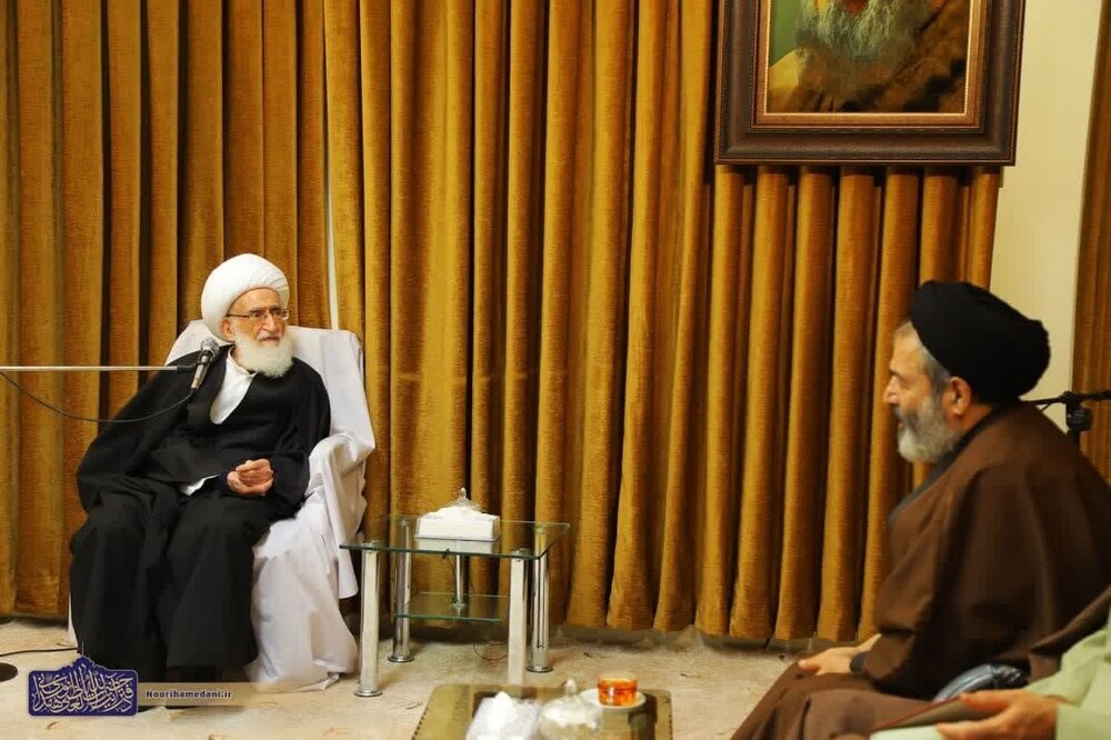 Issues of Islamic World Should Be Discussed During Hajj