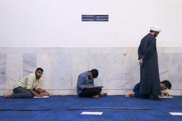 تصاویر/ امتحانات نیم سال اول طلاب مدرسه علمیه النبی (ص) بندرعباس