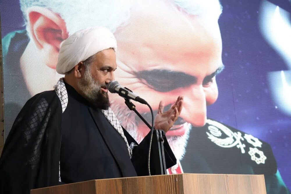 باباخانی: هیئتها برای گرامیداشت یاد حاج قاسم بسیج شوند | دیانی: از شهدا حرف زدن، عنصر اصلی روضهخوانی است