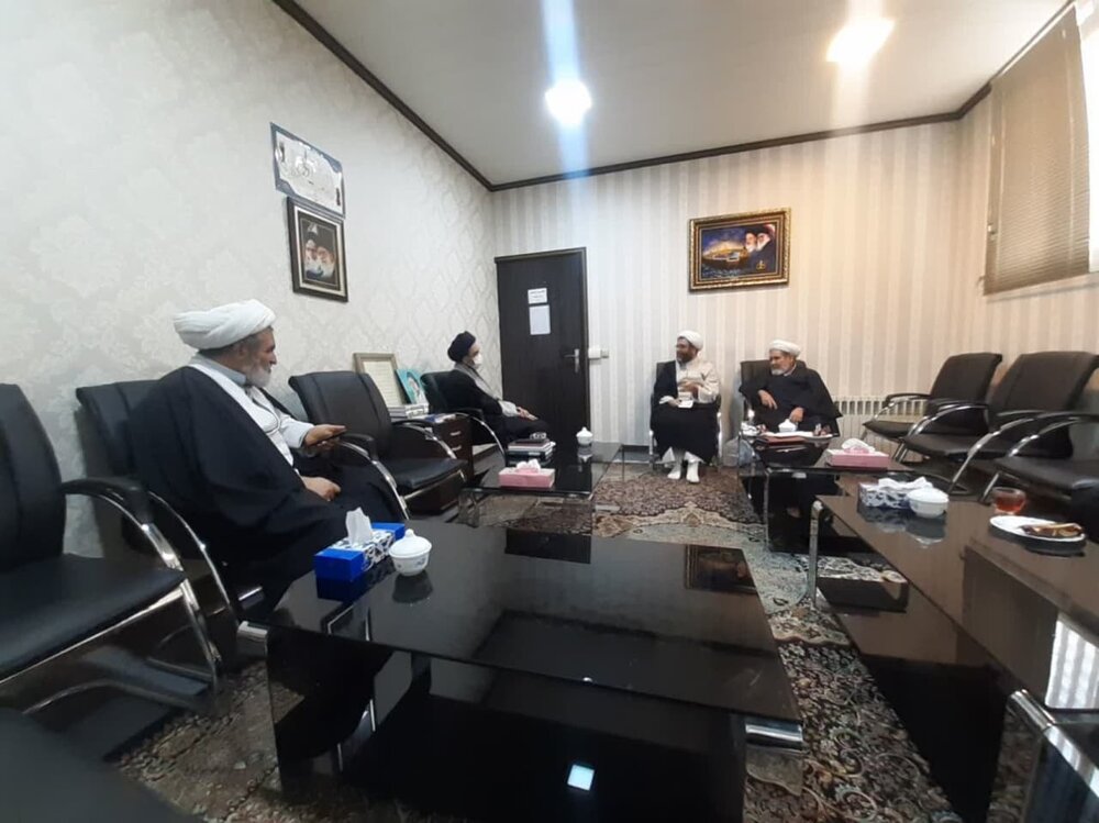 بازدید مدیر حوزه علمیه خواهران کشور از مدارس علمیه خواهران منطقه کاشان + عکس