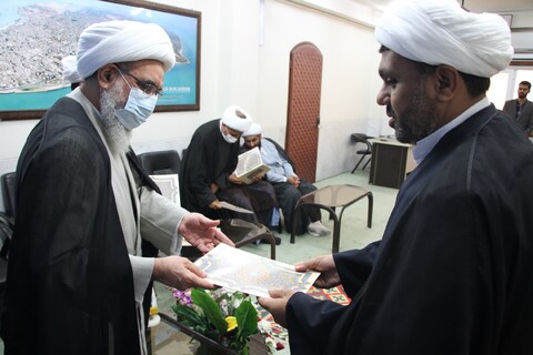 اعطای احکام مدیران مراکز رسیدگی به امور مساجد شهرستان های بوشهر