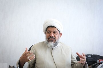 چرا دنیای استکبار به دنبال ترویج فرهنگ غربی است؟