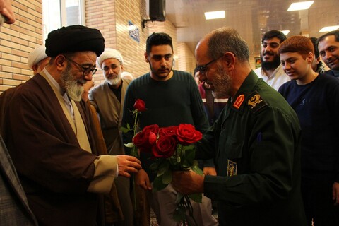 تصاویر/ بزرگداشت سردار سلیمانی در مدرسه علمیه امیرالمومنین(ع) تبریز